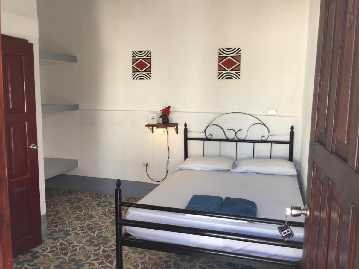 Hostal La Tortuga Booluda León 외부 사진